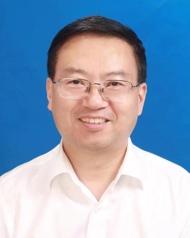 赵  潜