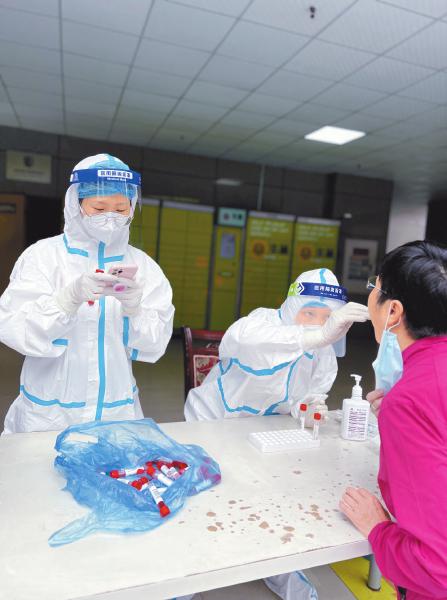 省直机关党员干部积极参与疫情防控和抗震救灾 筑牢守护群众生命健康的“堡垒”「相关图片」