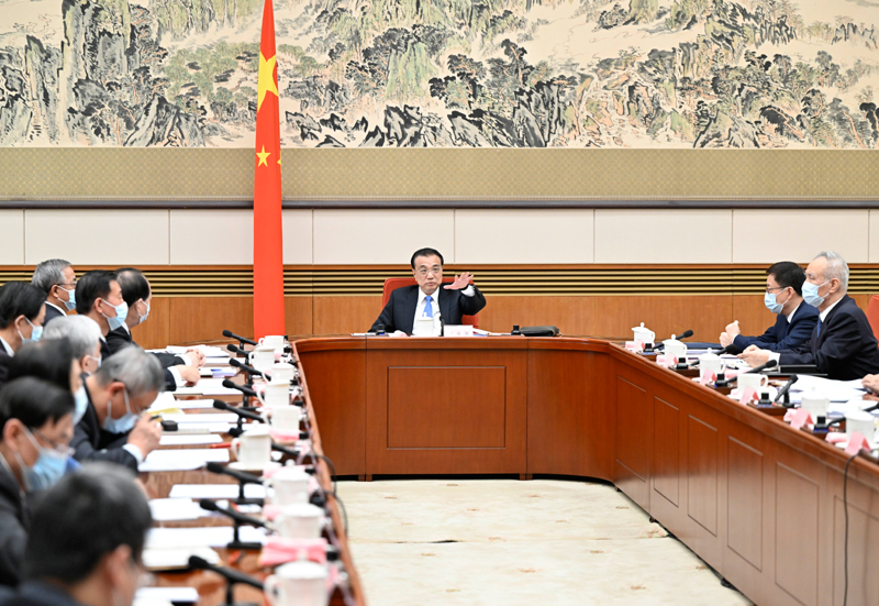 李克强主持召开各民主党派中央、全国工商联负责人和无党派人士代表座谈会 听取对政府工作报告的意见建议 韩正出席「相关图片」
