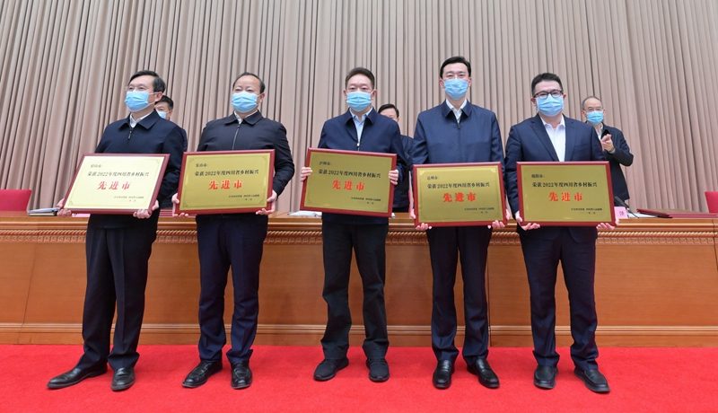 王晓晖在省委农村工作会议上强调 加快农业农村现代化步伐 加快建设农业强省 黄强主持第一次会议「相关图片」