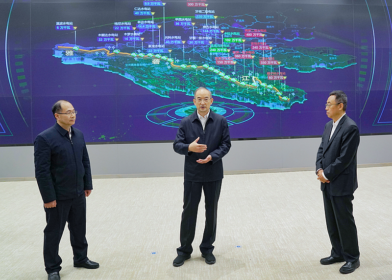 黄强在雅砻江流域水电开发有限公司调研时强调 加快电源电网建设全力做好迎峰度夏电力保供 为全省高质量发展提供坚强可靠的电力保障「相关图片」
