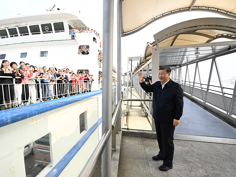 习近平在广东考察时强调 坚定不移全面深化改革扩大高水平对外开放 在推进中国式现代化建设中走在前列 蔡奇陪同考察「相关图片」