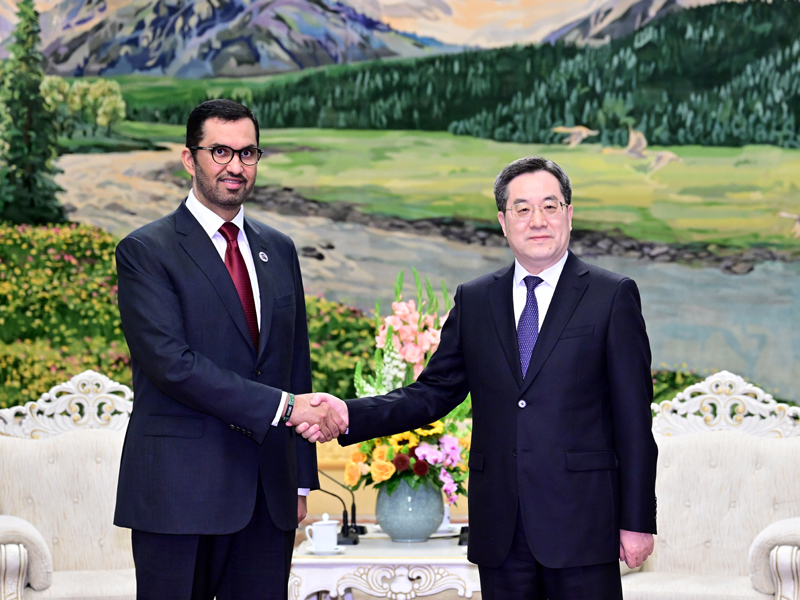 丁薛祥会见联合国气候变化迪拜大会候任主席苏尔坦「相关图片」