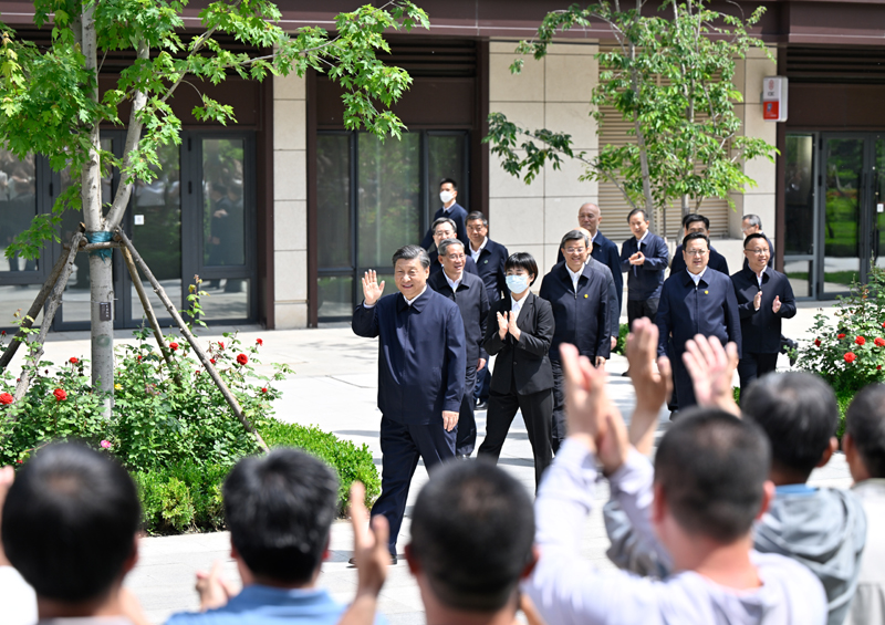 习近平在河北雄安新区考察并主持召开高标准高质量推进雄安新区建设座谈会时强调 坚定信心保持定力 稳扎稳打善作善成 推动雄安新区建设不断取得新进展 李强蔡奇丁薛祥陪同考察并出席座谈会「相关图片」