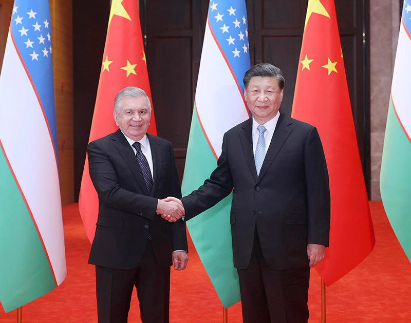 习近平同乌兹别克斯坦总统米尔济约耶夫会谈「相关图片」