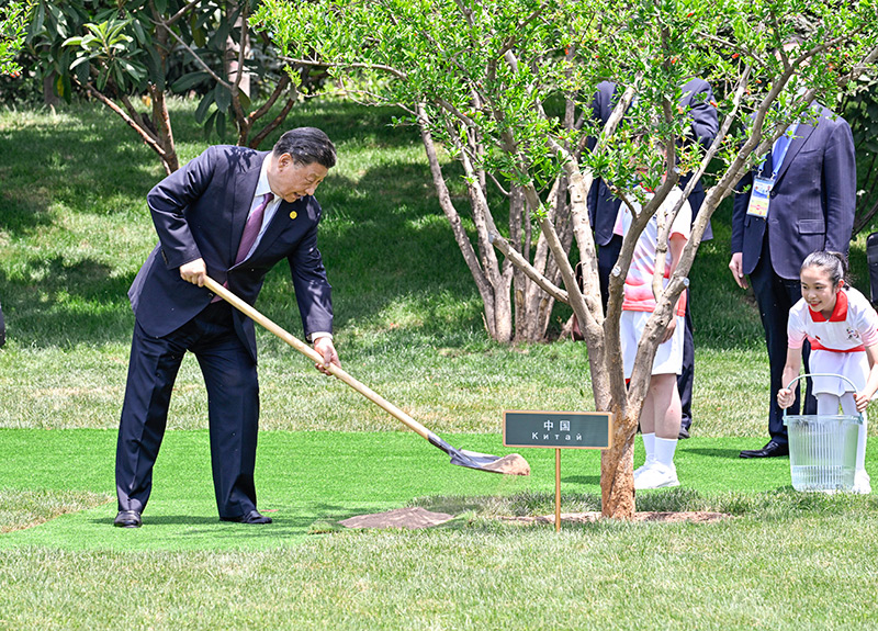 习近平主持首届中国－中亚峰会并发表主旨讲话 强调携手建设守望相助、共同发展、普遍安全、世代友好的中国－中亚命运共同体「相关图片」