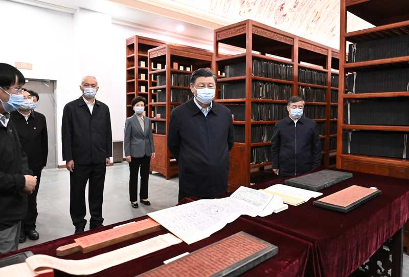 习近平在文化传承发展座谈会上强调 担负起新的文化使命 努力建设中华民族现代文明 蔡奇主持「相关图片」