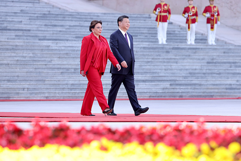 习近平同洪都拉斯总统卡斯特罗举行会谈「相关图片」