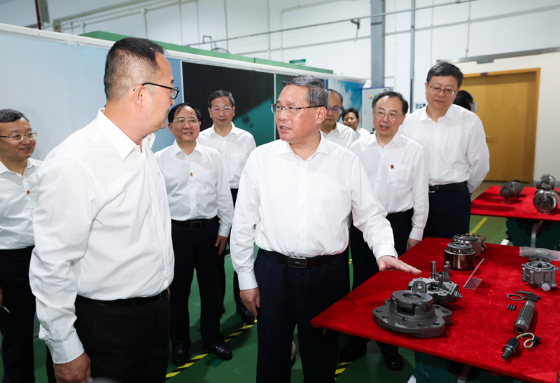 李强在上海市调研自贸试验区建设时强调 大力实施自贸试验区提升战略 积极开展高水平对外开放新探索「相关图片」