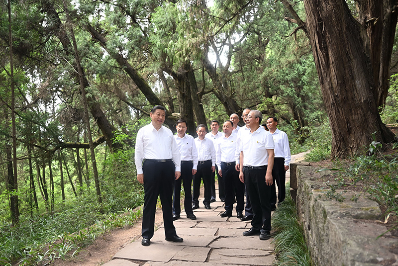 习近平在四川考察时强调 推动新时代治蜀兴川再上新台阶 奋力谱写中国式现代化四川新篇章 返京途中在陕西汉中考察「相关图片」