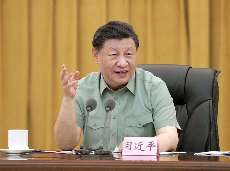 习近平八一前夕视察西部战区空军时强调 加快提高部队现代化水平 坚决完成党和人民赋予的各项任务 向全体人民解放军指战员武警部队官兵军队文职人员民兵预备役人员致以节日祝贺「相关图片」