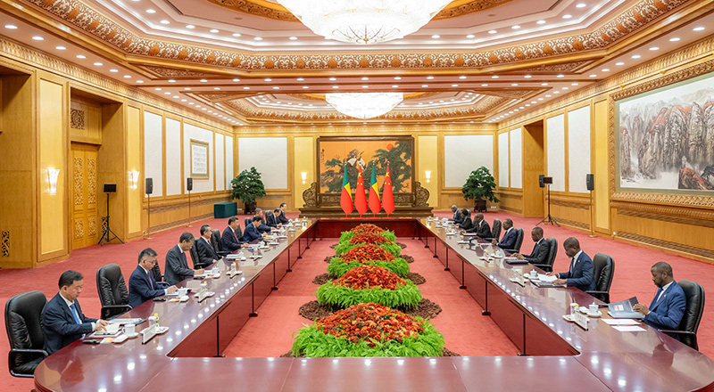 习近平同贝宁总统塔隆会谈「相关图片」