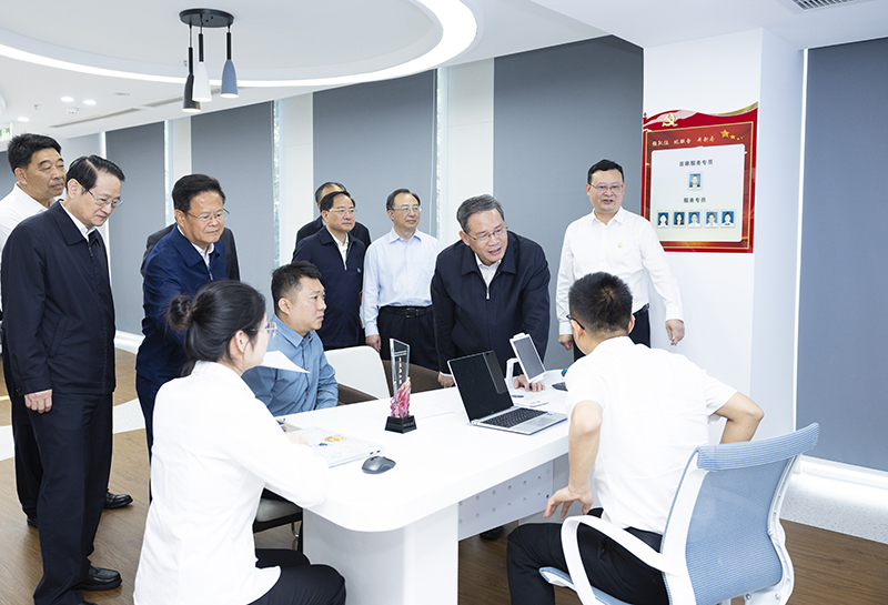 李强在浙江调研时强调 在加快数字化转型中塑造高质量发展新动能新优势「相关图片」