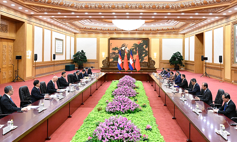 习近平会见柬埔寨首相洪玛奈「相关图片」