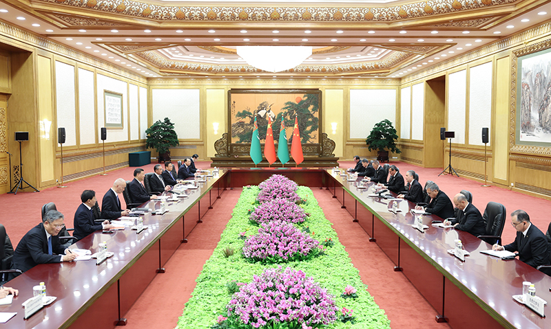 习近平会见土库曼斯坦民族领袖、人民委员会主席别尔德穆哈梅多夫「相关图片」