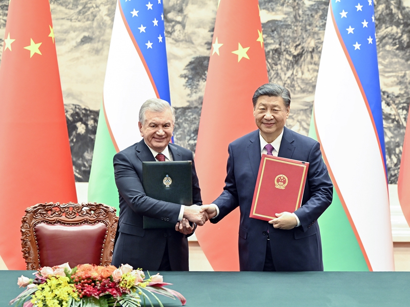 习近平同乌兹别克斯坦总统米尔济约耶夫会谈「相关图片」