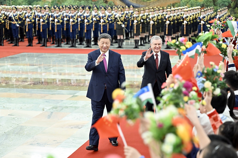 习近平同乌兹别克斯坦总统米尔济约耶夫会谈「相关图片」