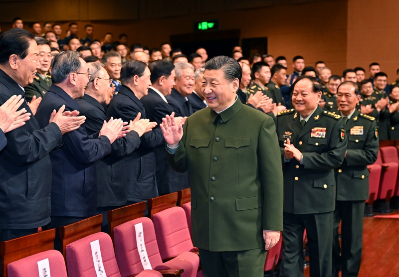 中央军委举行慰问驻京部队老干部迎新春文艺演出 习近平向全军老同志祝贺新春「相关图片」