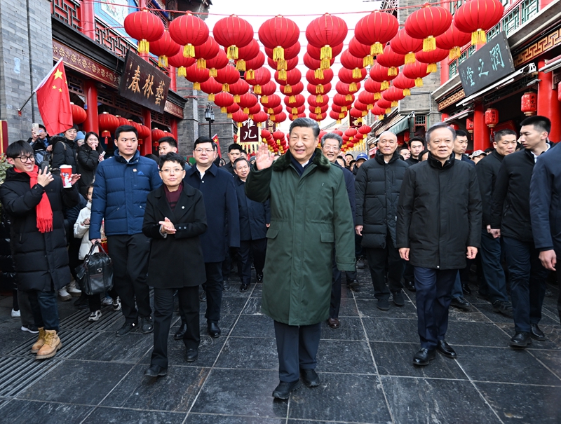 习近平春节前夕赴天津看望慰问基层干部群众 向全国各族人民致以美好的新春祝福 祝各族人民幸福安康 祝伟大祖国繁荣昌盛 蔡奇陪同考察「相关图片」