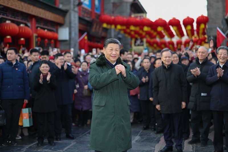 习近平春节前夕赴天津看望慰问基层干部群众 向全国各族人民致以美好的新春祝福 祝各族人民幸福安康 祝伟大祖国繁荣昌盛 蔡奇陪同考察「相关图片」