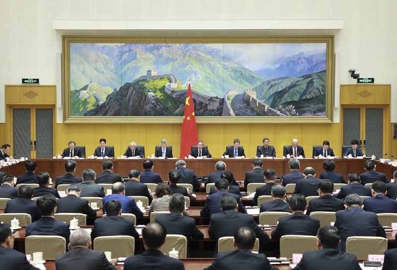 李强在国务院第二次廉政工作会议上强调 深入学习贯彻习近平总书记关于党的自我革命的重要思想 纵深推进政府党风廉政建设和反腐败斗争 丁薛祥主持 李希等出席「相关图片」