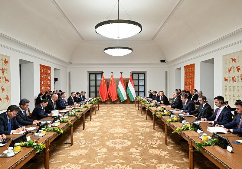 习近平同匈牙利总理欧尔班举行会谈「相关图片」