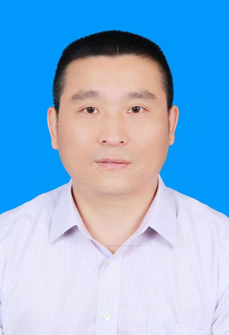 何 吕